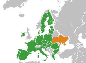 Die Staaten der Europäischen Union und die Ukraine, im Osten Russland [Von S. Solberg J. - Eigenes WerkDiese W3C-unbestimmte Vektorgrafik wurde mit Inkscape erstellt ., Gemeinfrei, https://commons.wikimedia.org/w/index.php?curid=4061459]